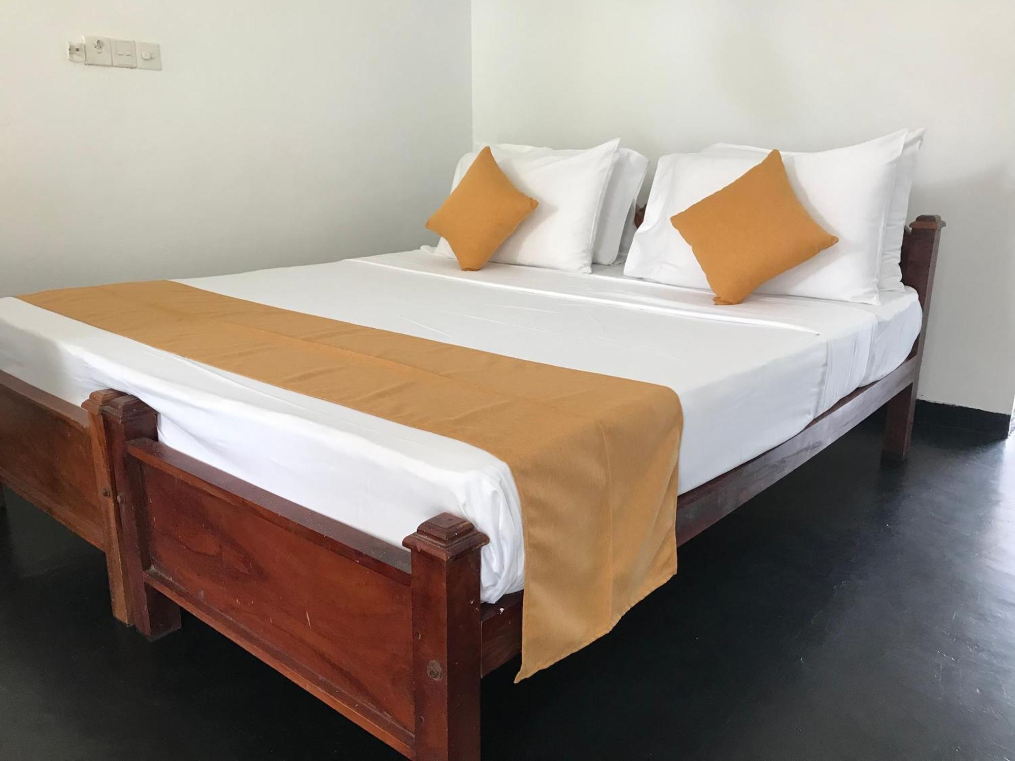 Sunray Beach House Tangalle Esterno foto