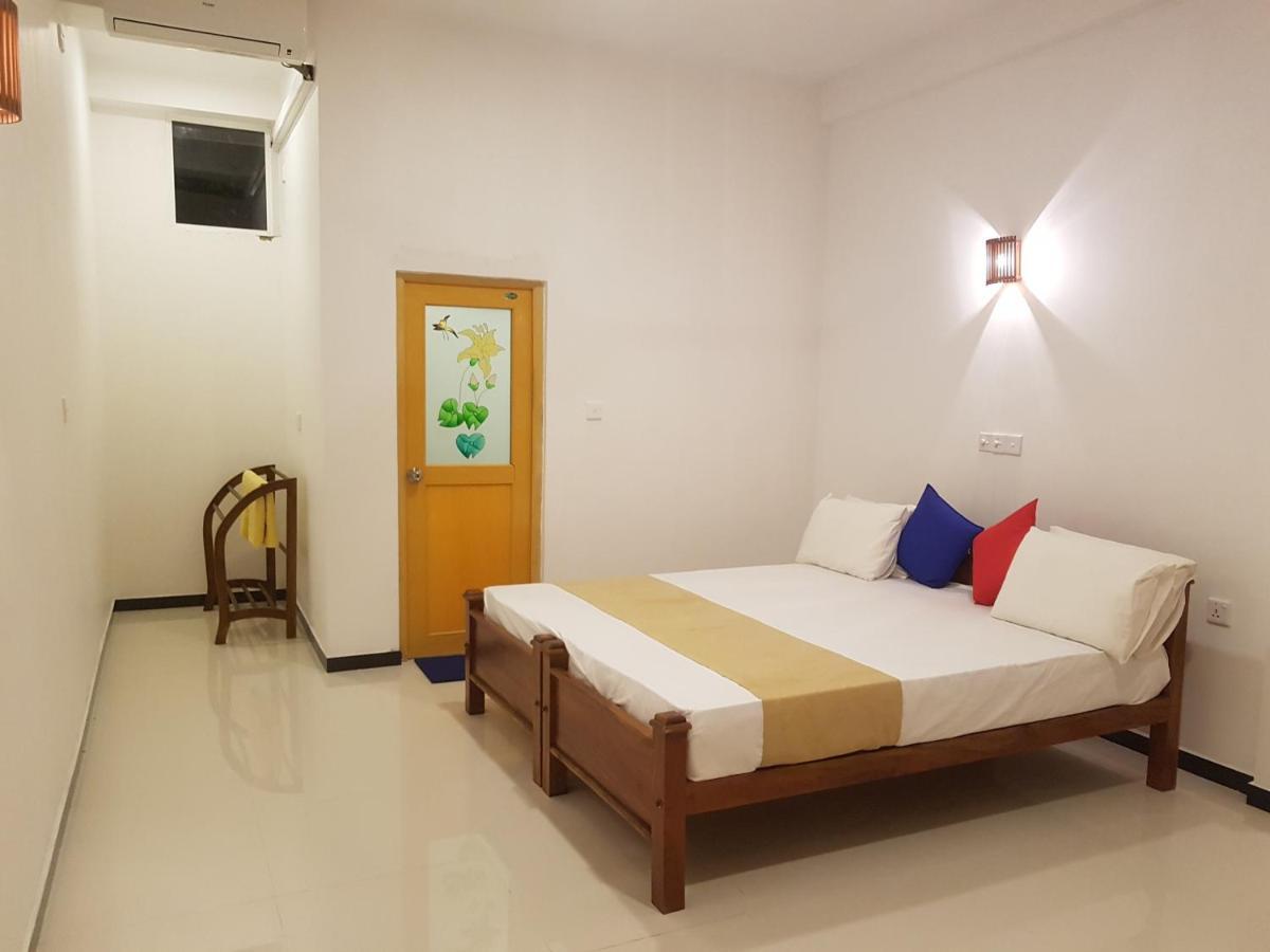Sunray Beach House Tangalle Esterno foto